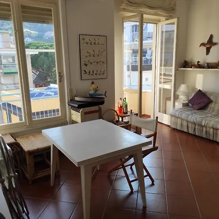 Tender To Riviera, Bilocale Vista Mare Alassio Exterior photo